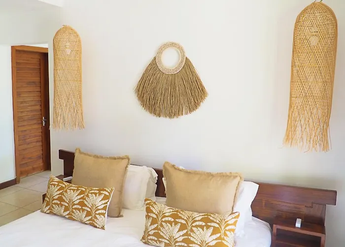 Balinese Bliss Villa , Harmonious Decor , Private Pool, Outdoor Shower, Tropical Garden
