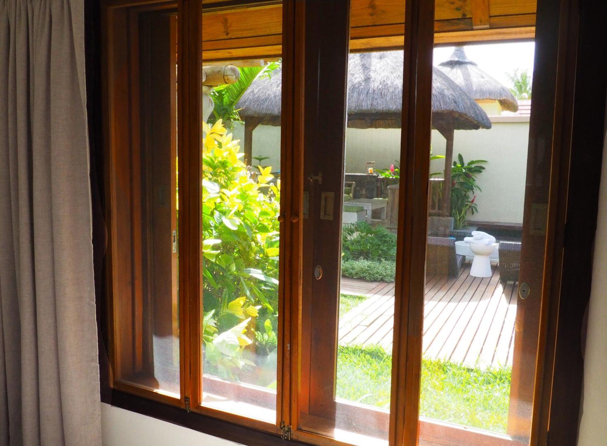 Villa Balinese Bliss , Harmonious Decor , Private Pool, Outdoor Shower, Tropical Garden
