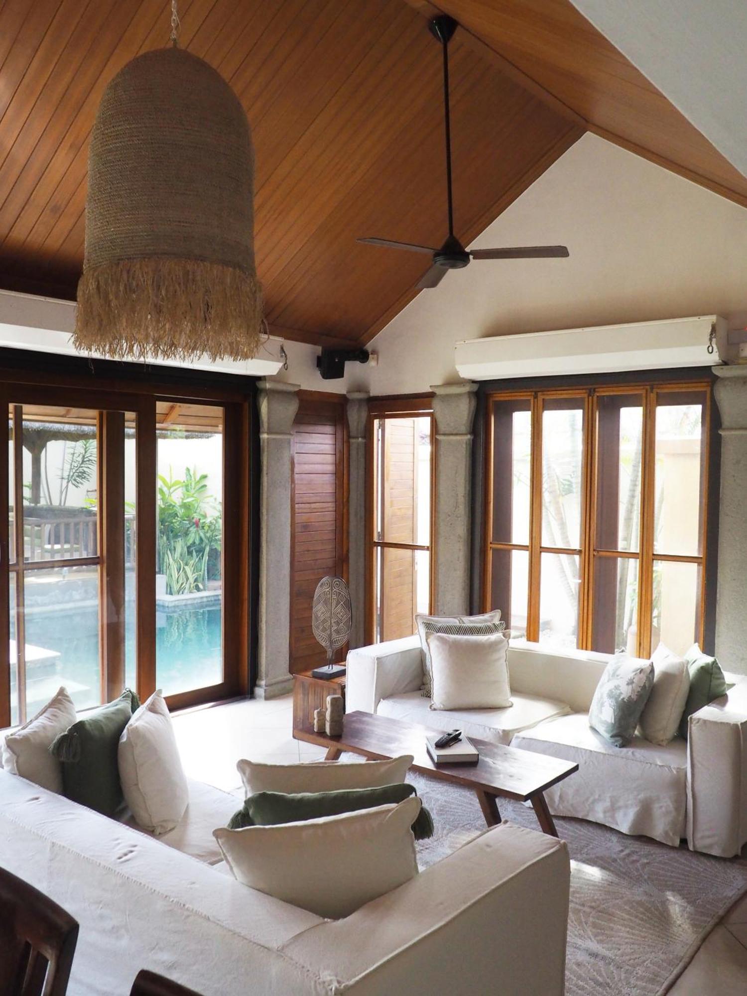 Balinese Bliss , Harmonious Decor , Private Pool, Outdoor Shower, Tropical Garden * Grand Baie