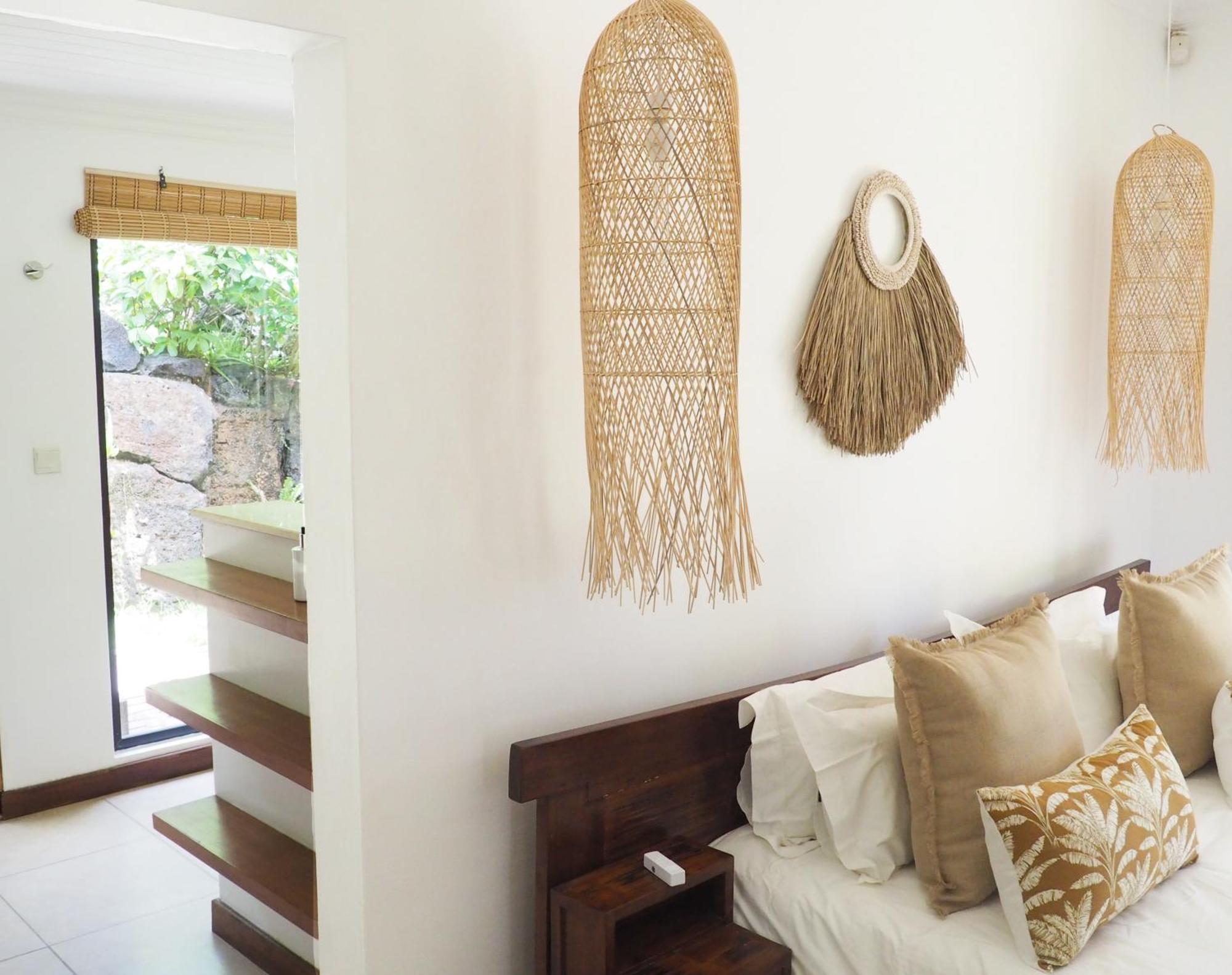 Balinese Bliss , Harmonious Decor , Private Pool, Outdoor Shower, Tropical Garden Villa *