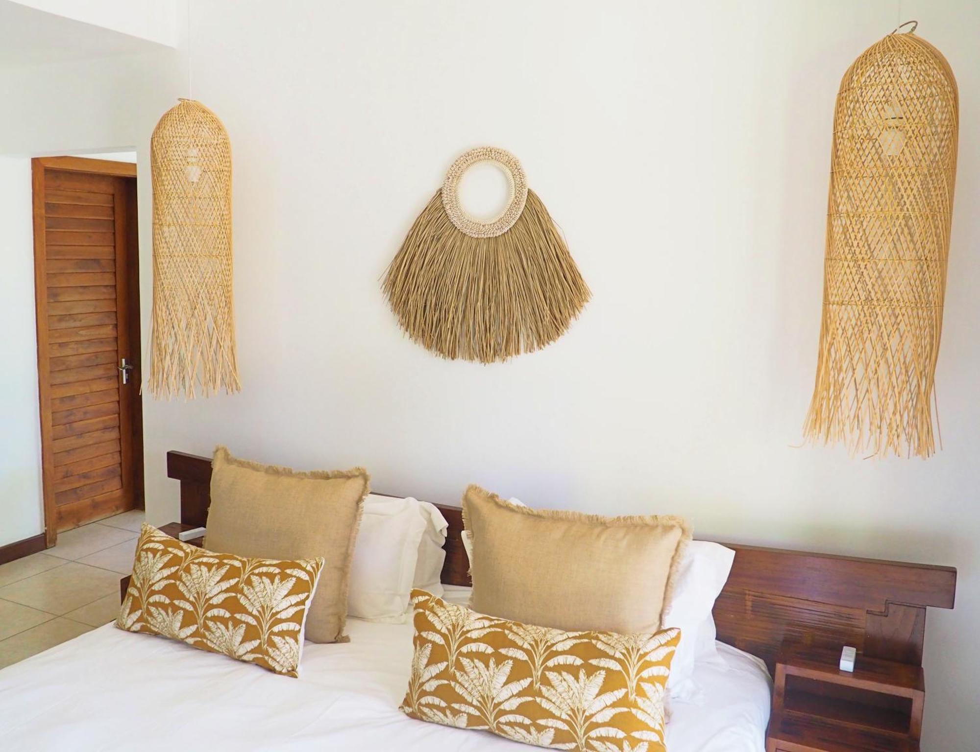 Villa Balinese Bliss , Harmonious Decor , Private Pool, Outdoor Shower, Tropical Garden
